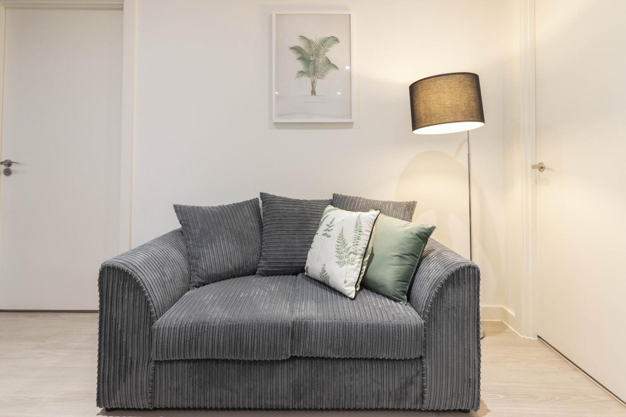 Appartamento Linacre 11 - Modern 2 Bed Behind The Cathedral With Free Parking And Fast Wifi Exeter Esterno foto